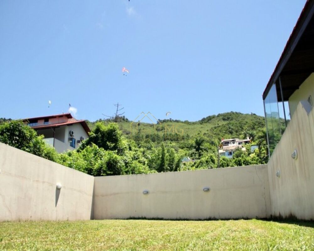 Casa à venda com 3 quartos, 150m² - Foto 17