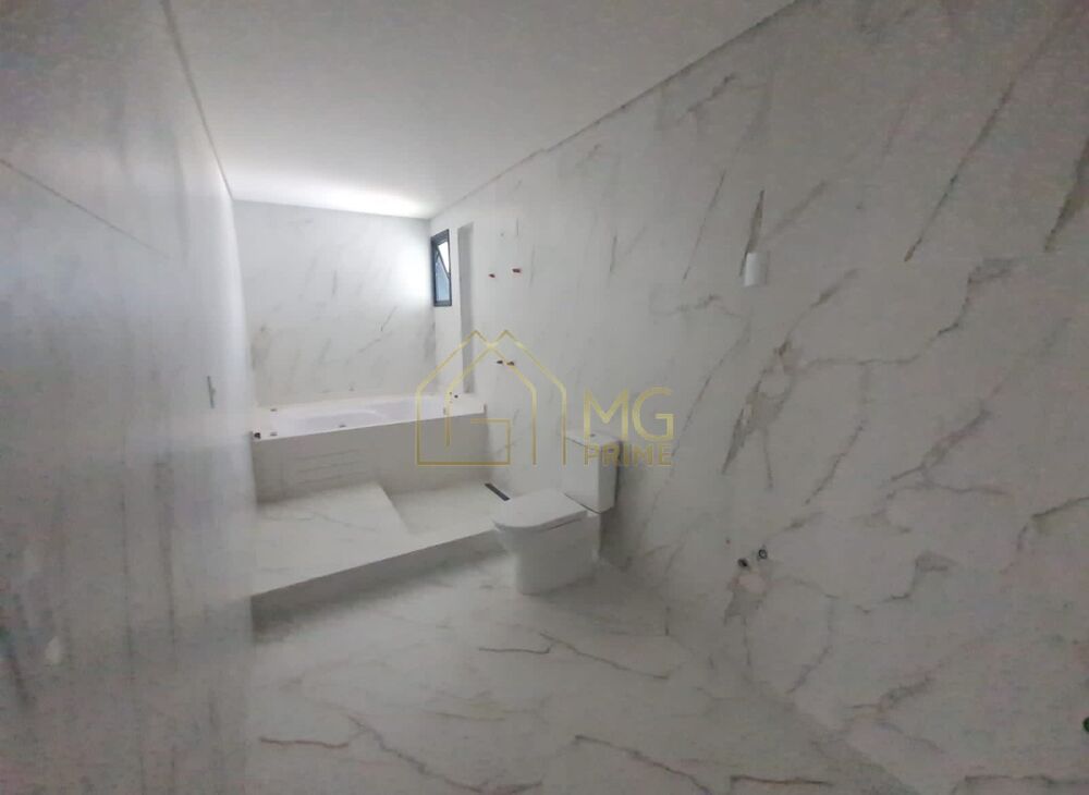 Casa, 4 quartos, 378 m² - Foto 1