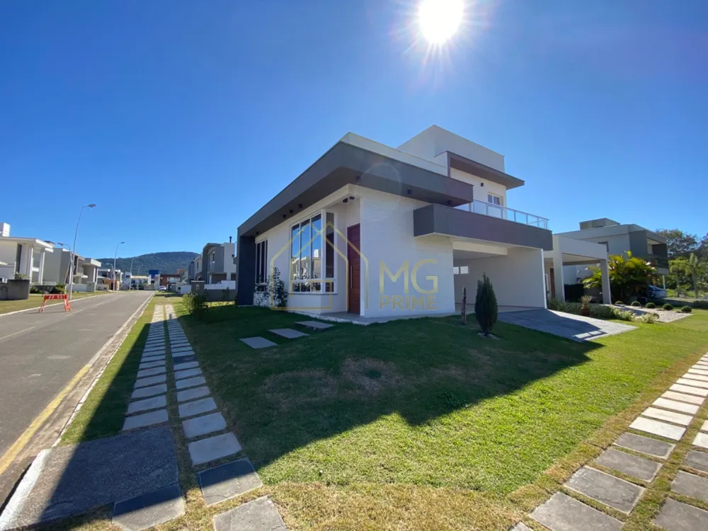 Casa, 3 quartos, 269 m² - Foto 1
