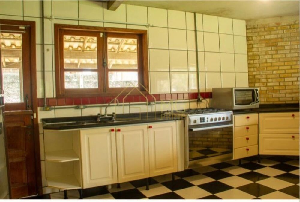 Casa à venda com 3 quartos, 189m² - Foto 3