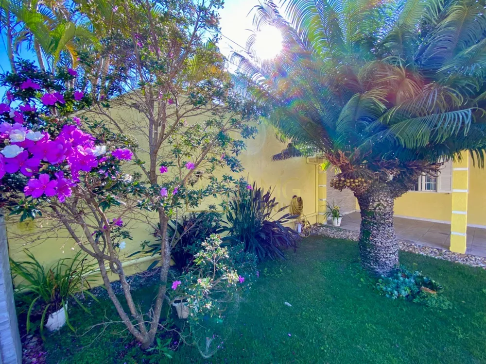 Casa, 3 quartos, 174 m² - Foto 1