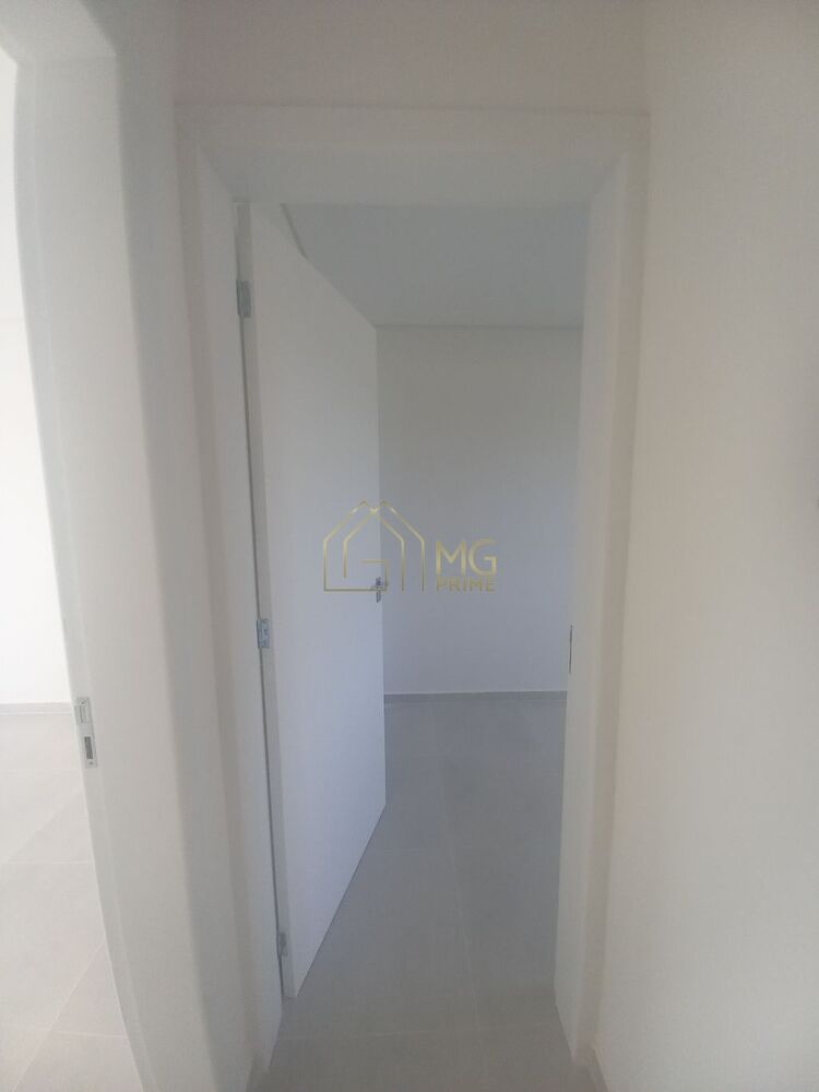Casa à venda com 2 quartos, 90m² - Foto 18