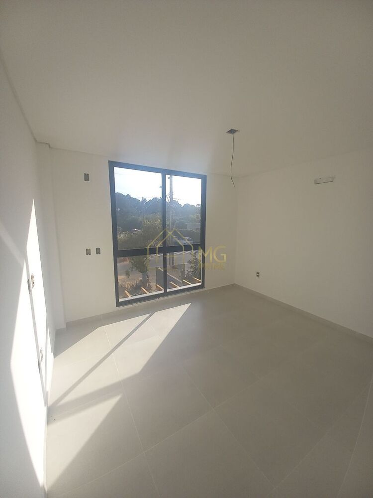 Casa à venda com 2 quartos, 90m² - Foto 12