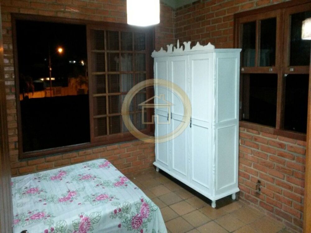 Casa, 5 quartos, 300 m² - Foto 2