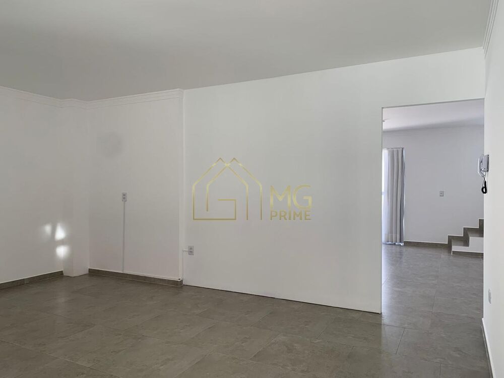 Casa à venda com 3 quartos, 137m² - Foto 3
