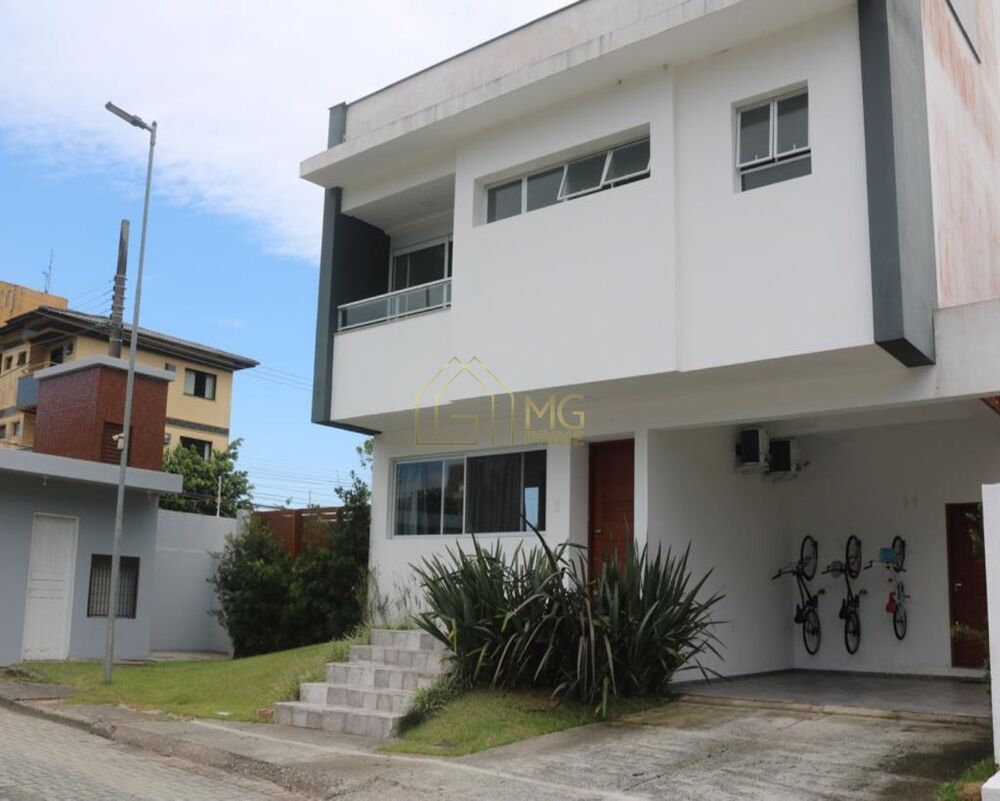 Casa, 4 quartos, 302 m² - Foto 1