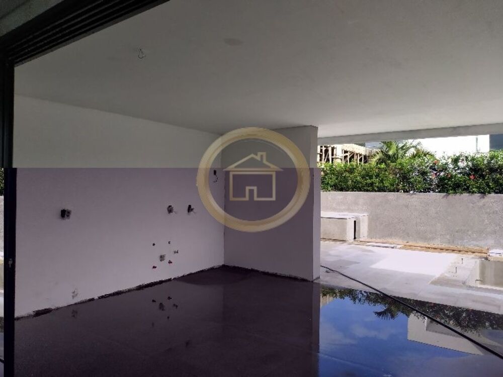 Casa à venda com 4 quartos, 368m² - Foto 2