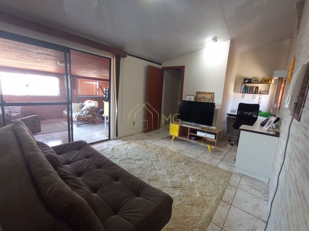 Casa à venda com 3 quartos, 345m² - Foto 2