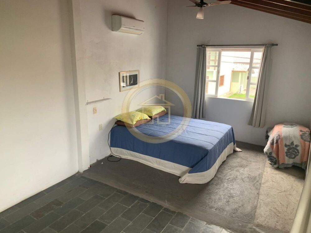 Casa à venda com 3 quartos, 191m² - Foto 4