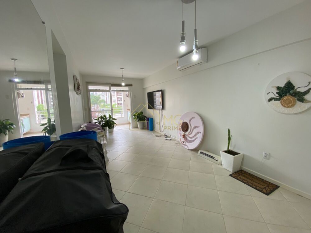 Apartamento à venda com 2 quartos, 71m² - Foto 1
