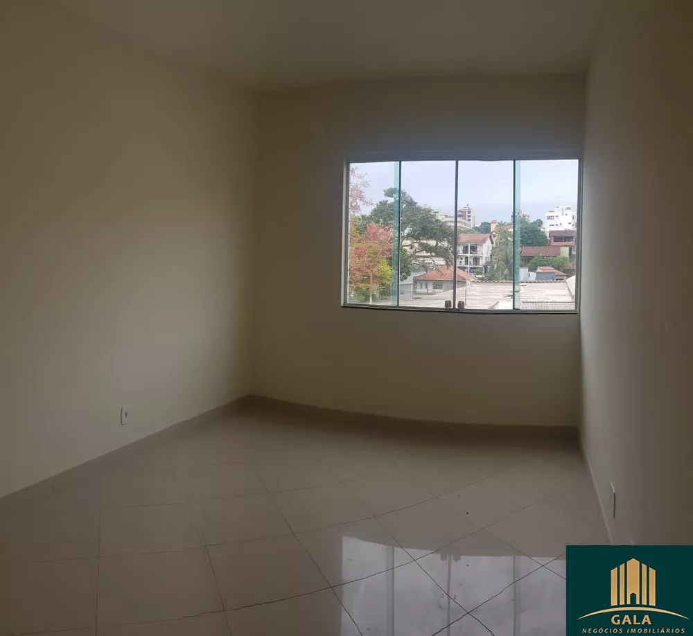 Casa à venda com 3 quartos, 200m² - Foto 5