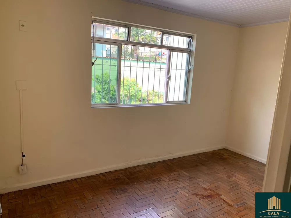 Casa à venda com 3 quartos, 80m² - Foto 2