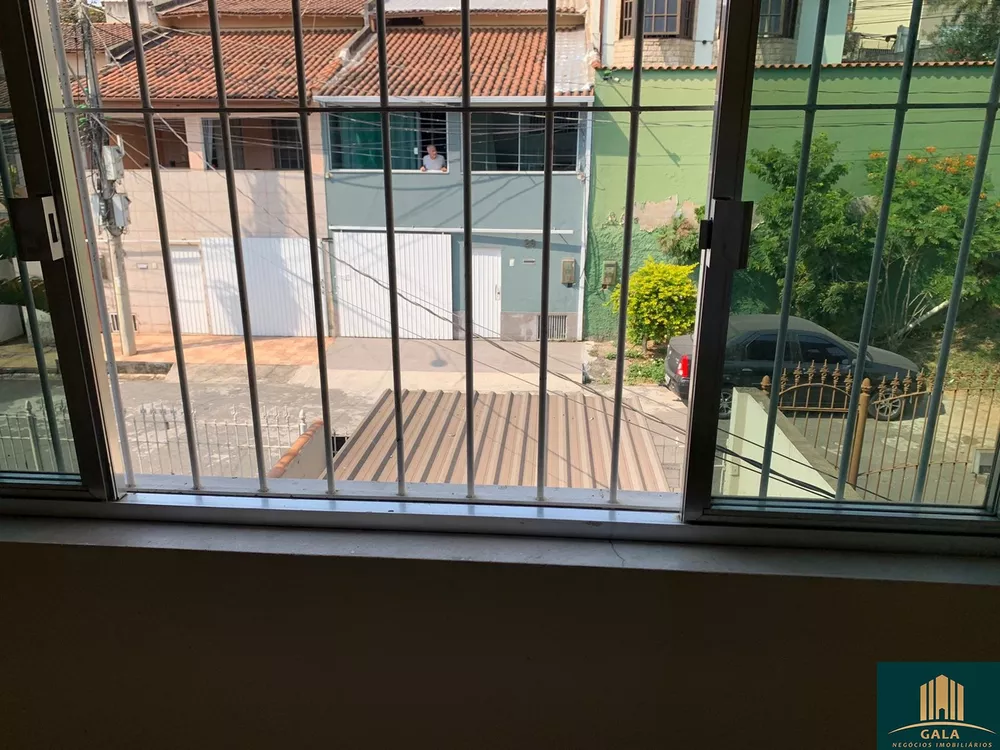 Casa à venda com 3 quartos, 80m² - Foto 3