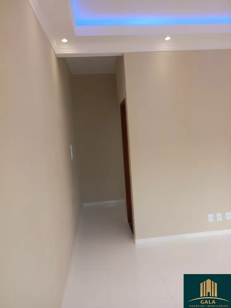 Casa à venda com 2 quartos, 79m² - Foto 11