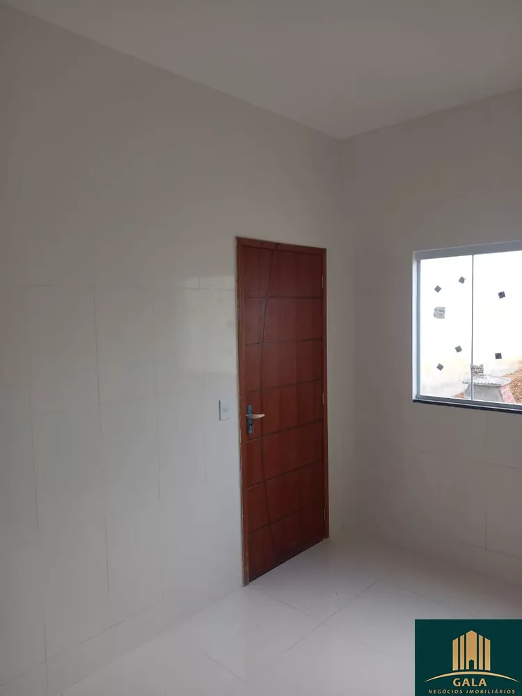 Casa à venda com 2 quartos, 79m² - Foto 10