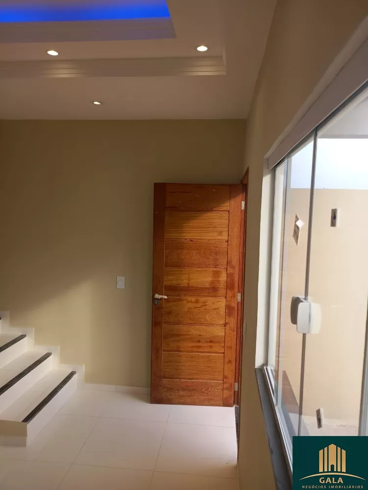 Casa à venda com 2 quartos, 79m² - Foto 7