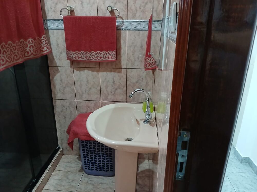 Casa à venda com 2 quartos, 170m² - Foto 11