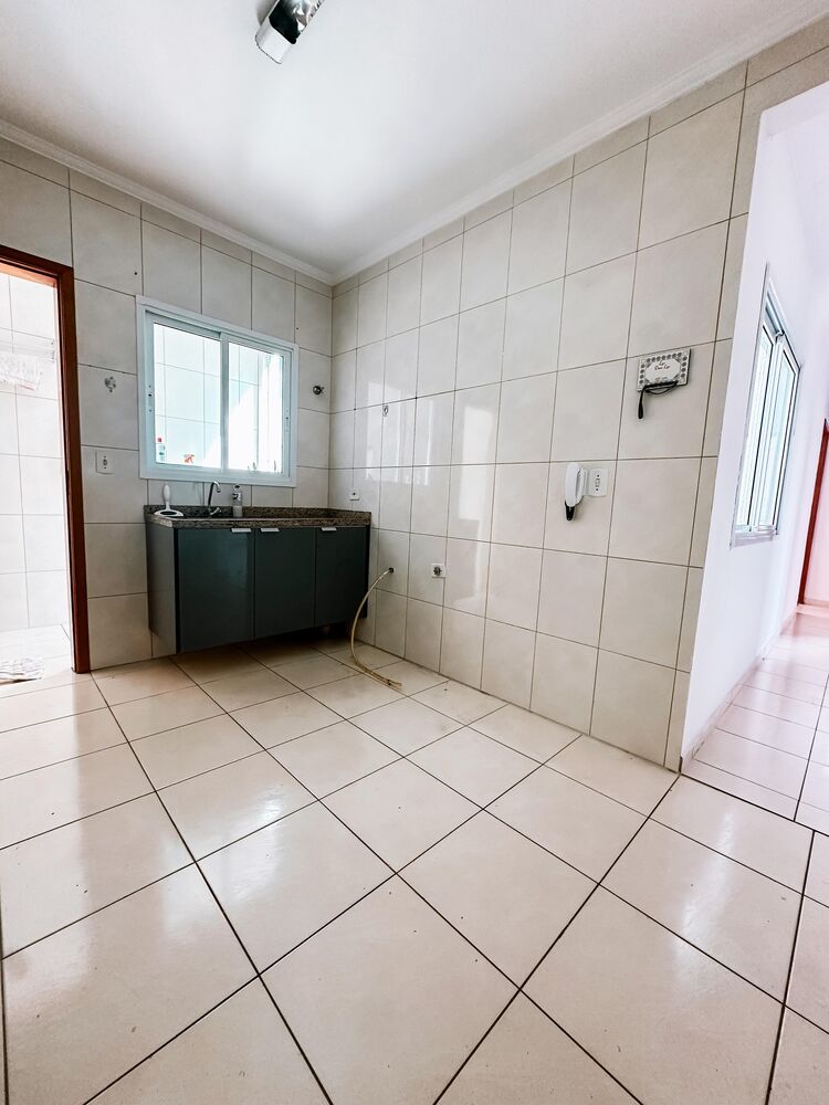 Apartamento à venda com 2 quartos, 62m² - Foto 1