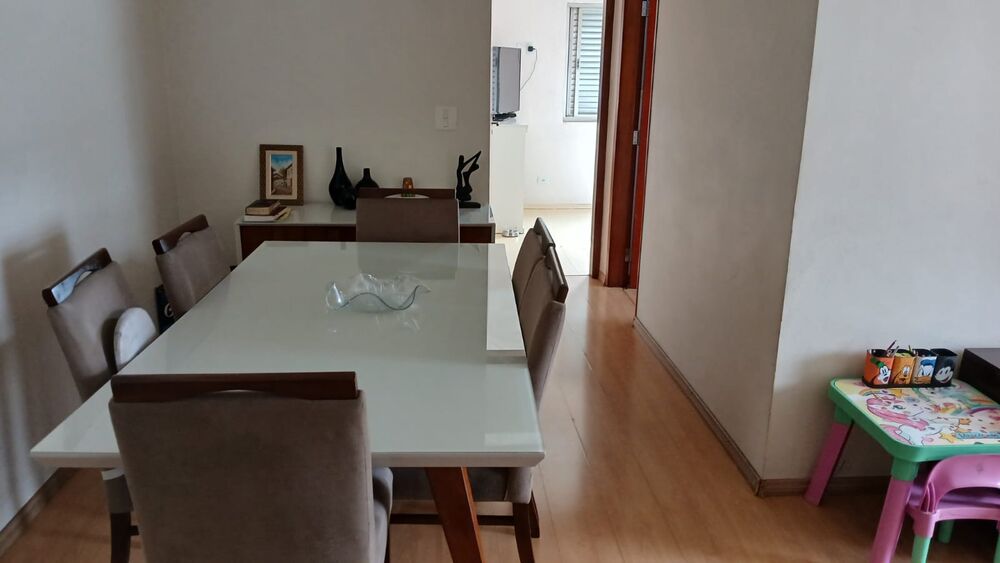 Apartamento à venda com 2 quartos, 82m² - Foto 2