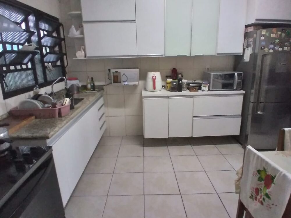 Casa Comercial à venda com 4 quartos, 252m² - Foto 12