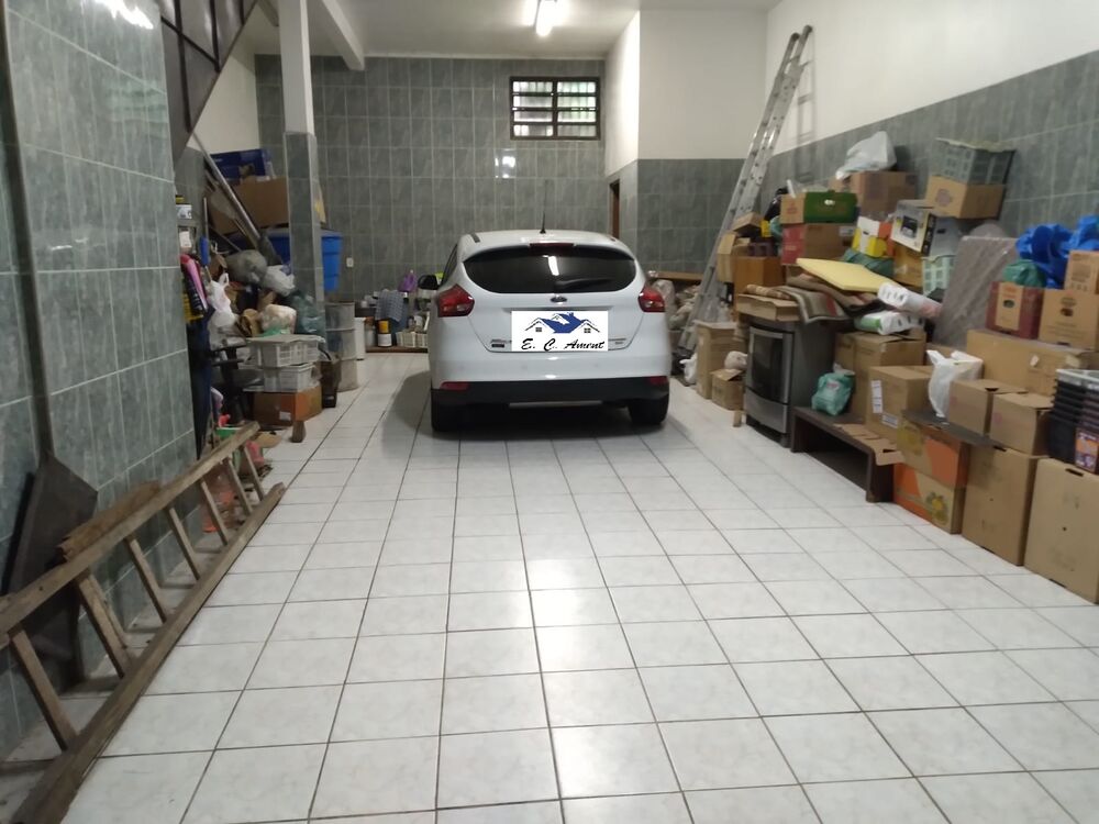 Casa Comercial à venda com 4 quartos, 252m² - Foto 1