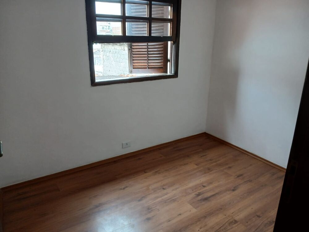 Sobrado à venda com 2 quartos, 90m² - Foto 2