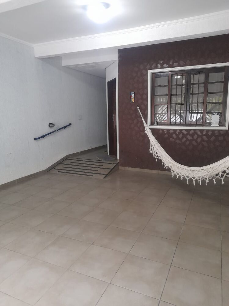 Sobrado à venda com 3 quartos, 252m² - Foto 1