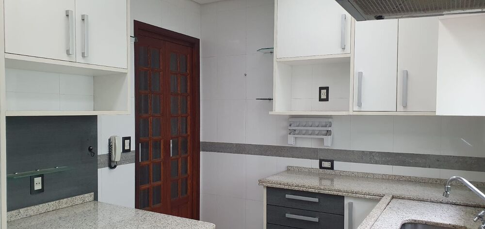 Casa à venda com 3 quartos, 232m² - Foto 10