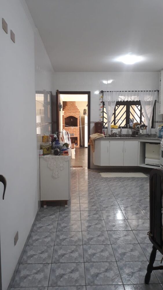 Sobrado à venda com 3 quartos, 186m² - Foto 1