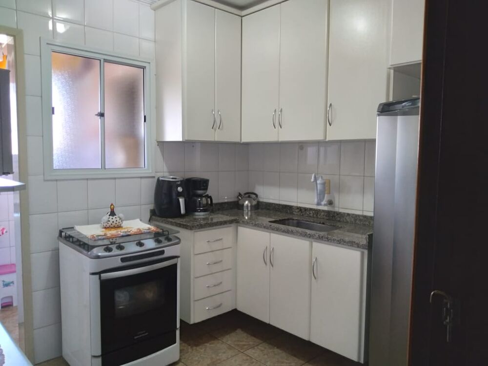 Apartamento à venda com 3 quartos, 80m² - Foto 4