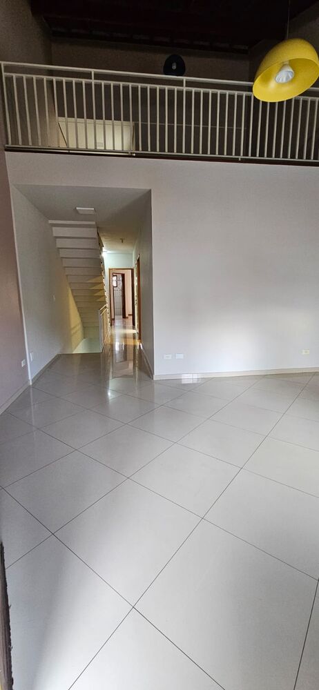 Sobrado à venda com 3 quartos, 200m² - Foto 11