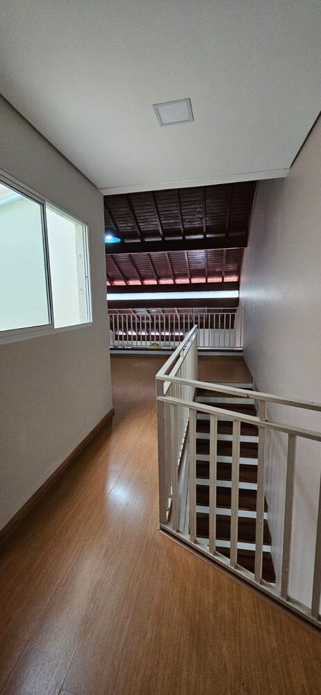 Sobrado à venda com 3 quartos, 200m² - Foto 25