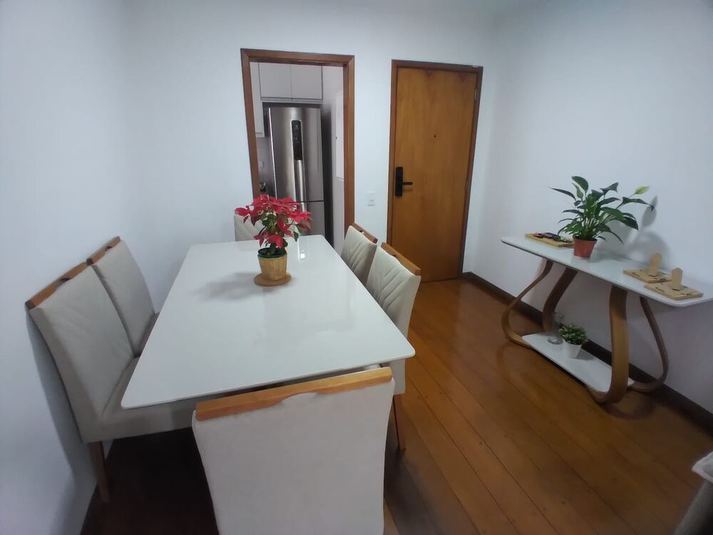 Apartamento à venda com 3 quartos, 76m² - Foto 1