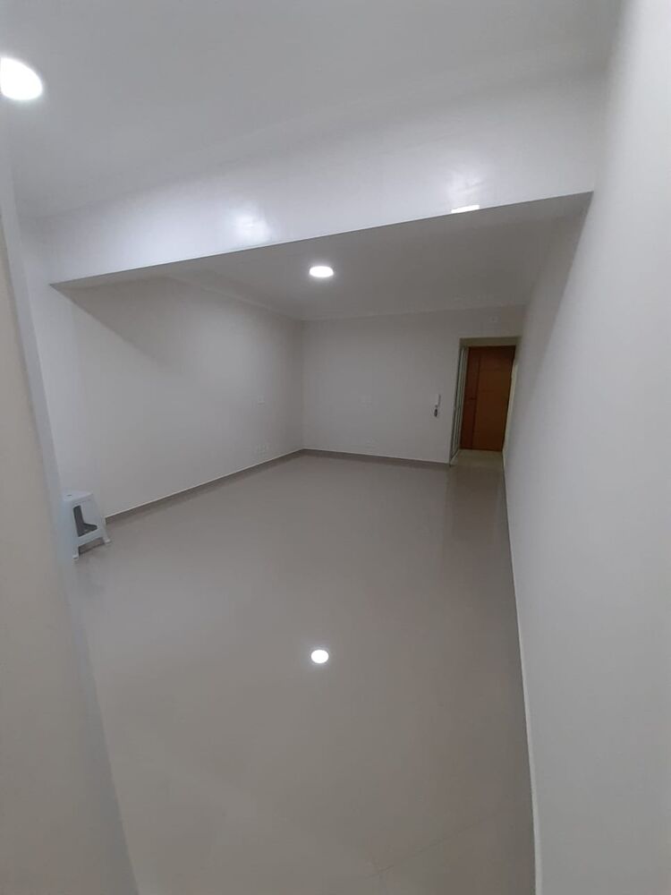 Apartamento à venda com 2 quartos, 67m² - Foto 4