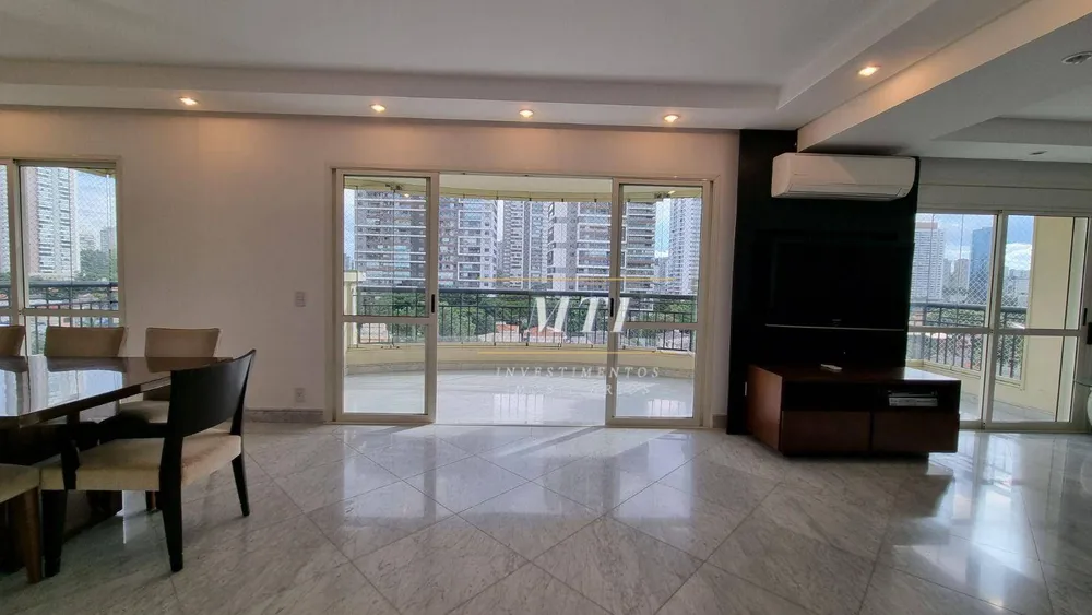 Apartamento, 3 quartos, 198 m² - Foto 1