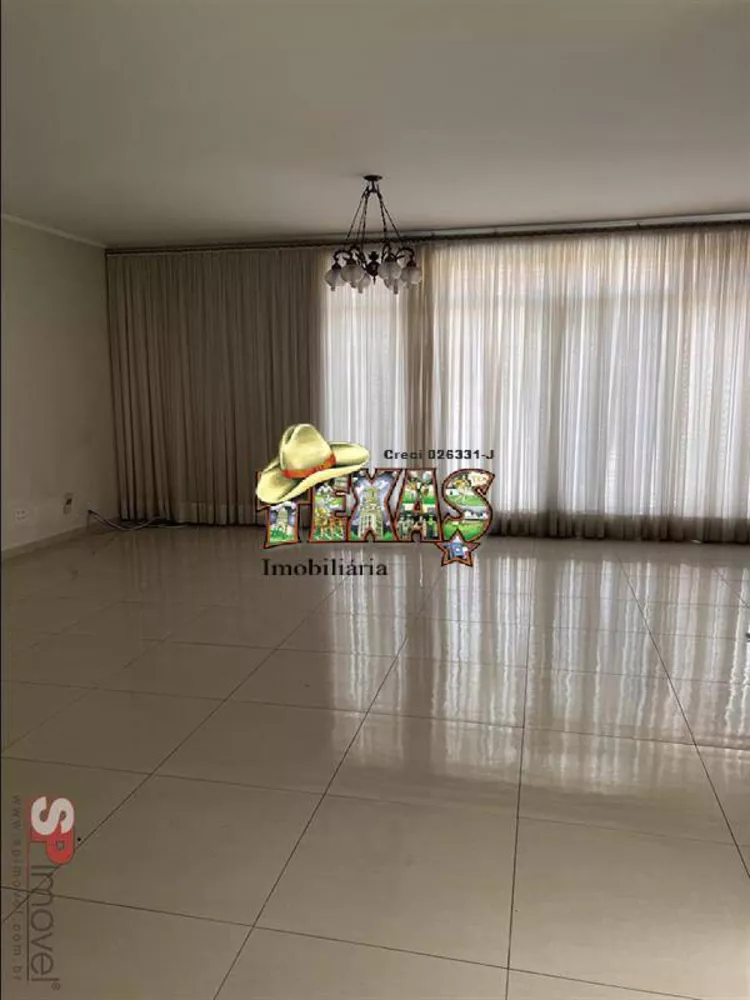 Sobrado à venda com 5 quartos, 280m² - Foto 1