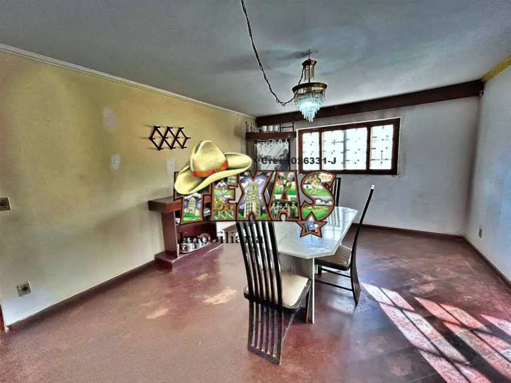 Casa, 3 quartos, 1288 m² - Foto 1