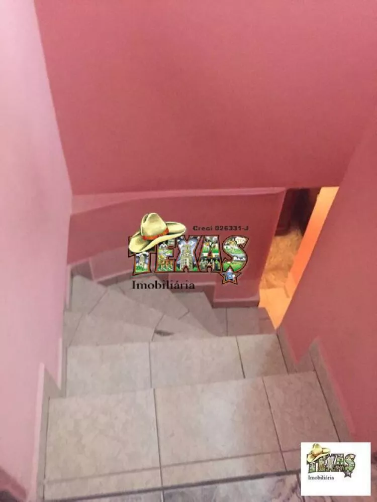 Sobrado à venda com 2 quartos, 175m² - Foto 1