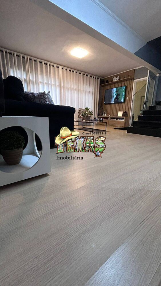 Casa para alugar com 3 quartos, 230m² - Foto 5