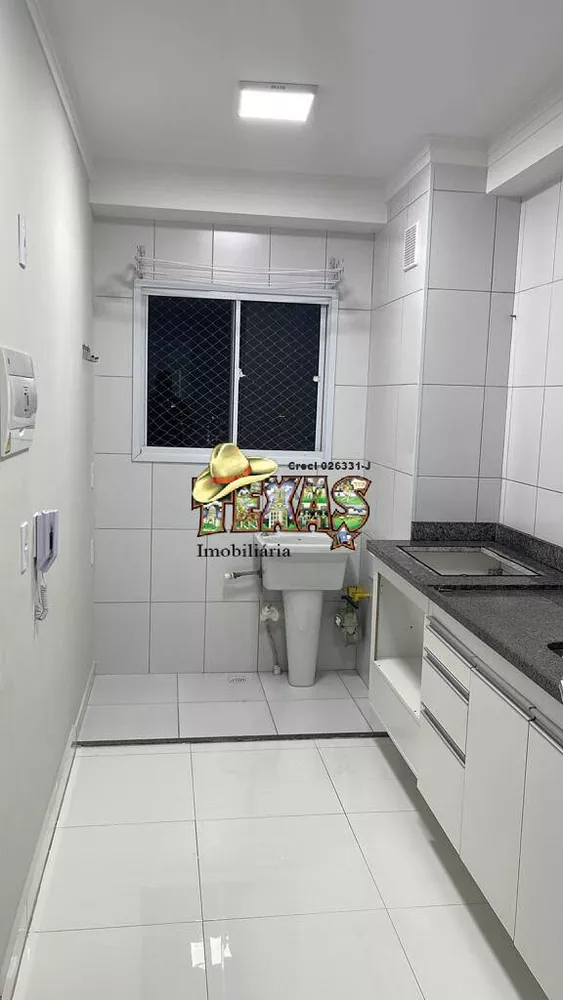 Apartamento à venda com 2 quartos, 37m² - Foto 2