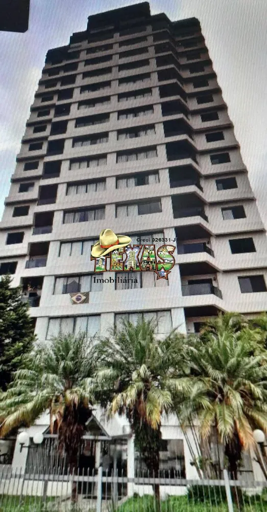 Apartamento, 3 quartos, 250 m² - Foto 1
