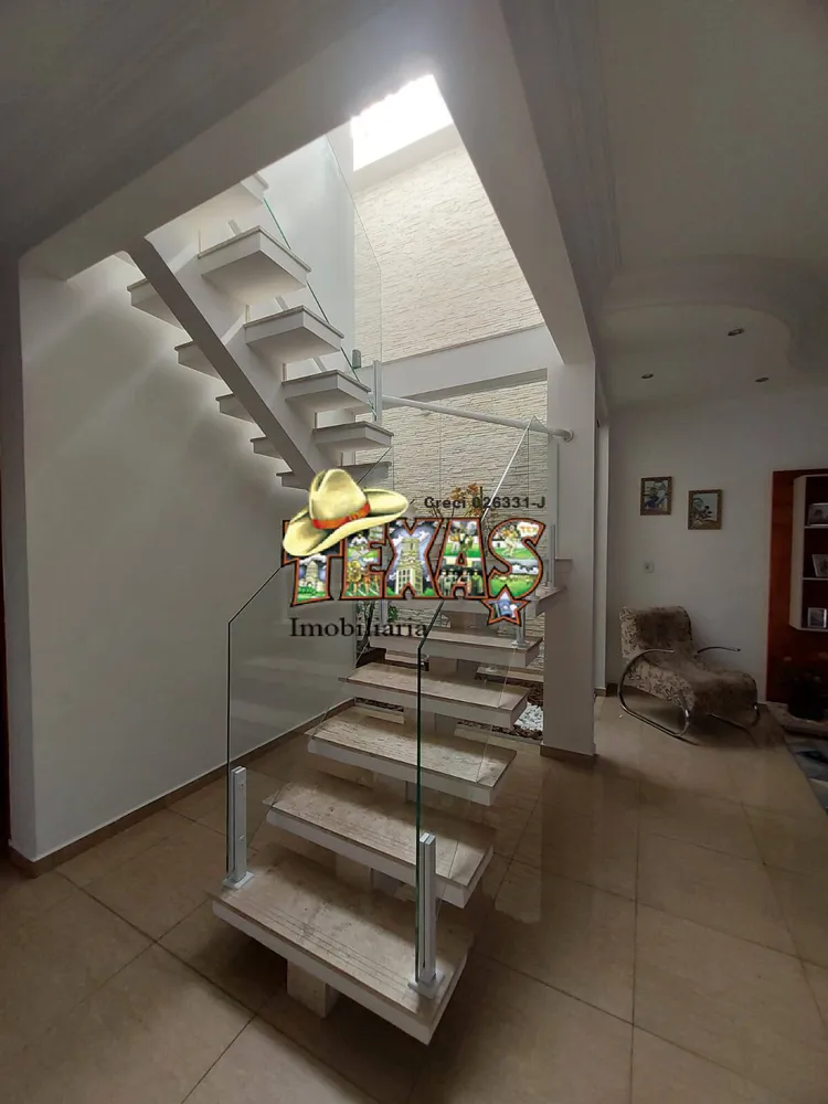 Sobrado, 3 quartos, 240 m² - Foto 2