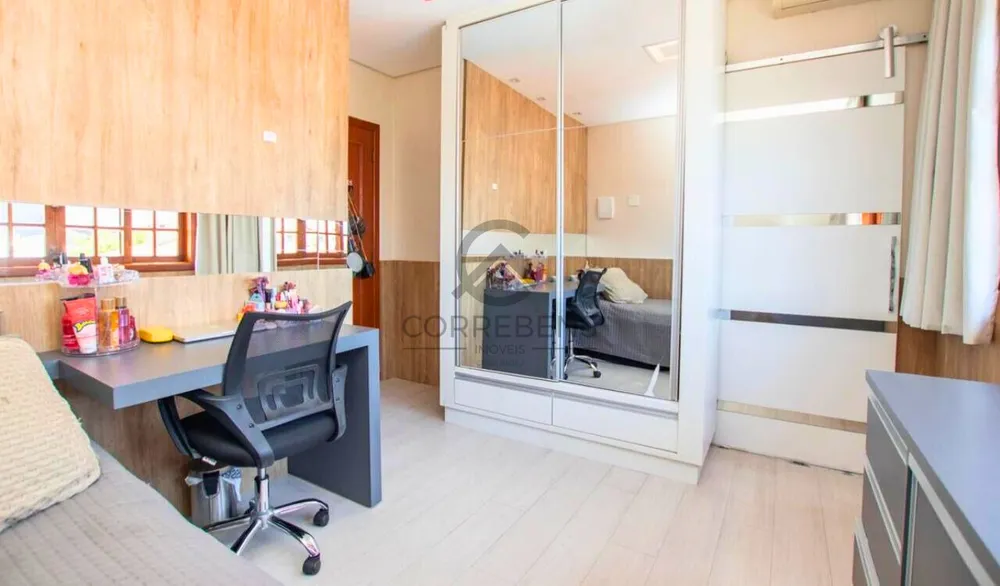 Casa, 3 quartos, 228 m² - Foto 3