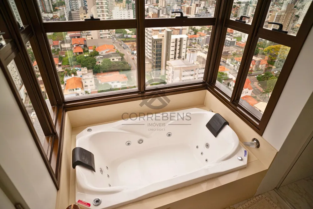 Apartamento, 3 quartos, 222 m² - Foto 2