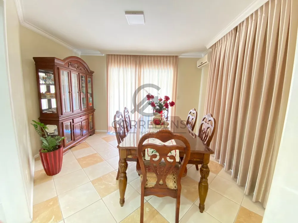 Casa, 5 quartos, 251 m² - Foto 4
