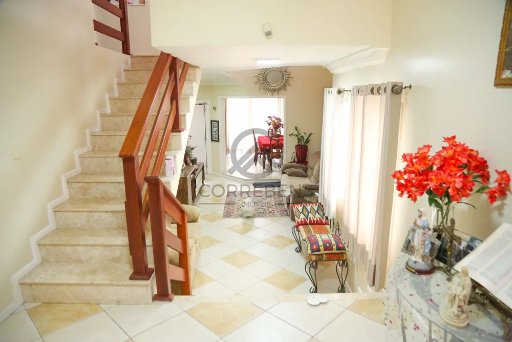 Casa, 5 quartos, 251 m² - Foto 2