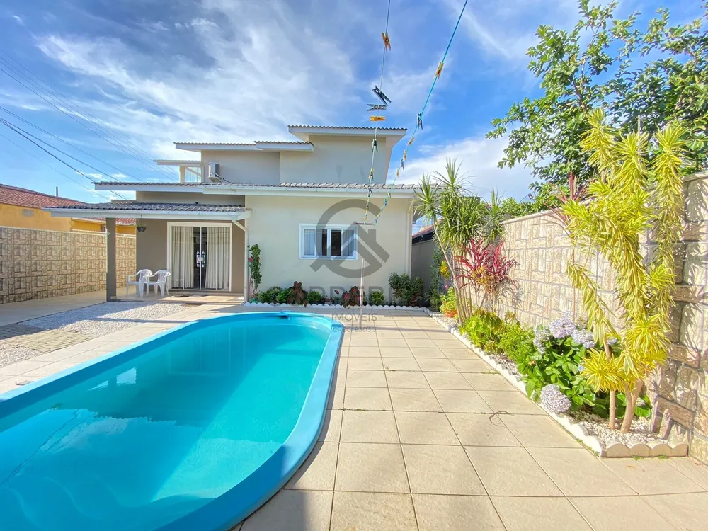 Casa, 5 quartos, 251 m² - Foto 1