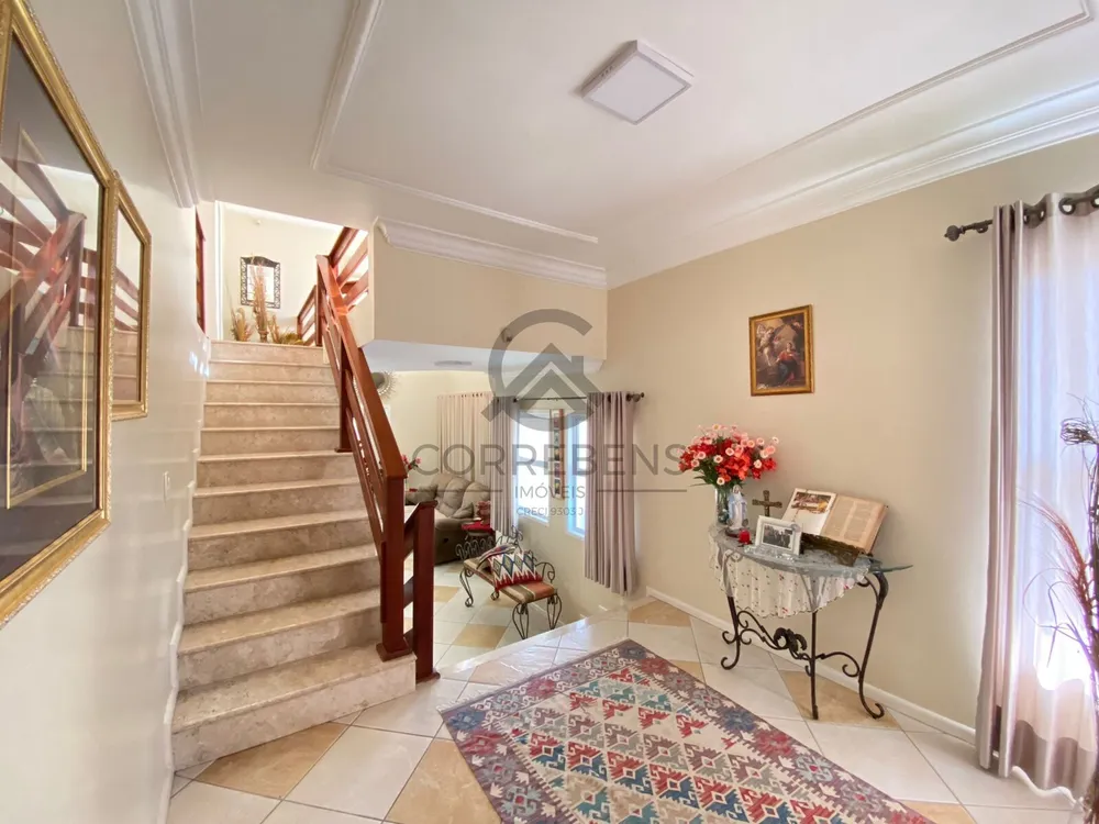 Casa, 5 quartos, 251 m² - Foto 2