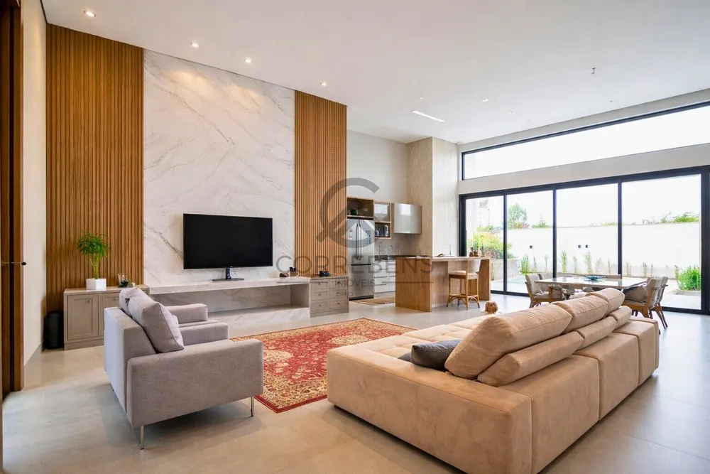 Casa, 3 quartos, 220 m² - Foto 1