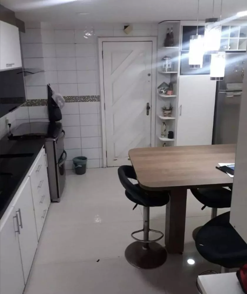 Apartamento à venda com 3 quartos, 122m² - Foto 11